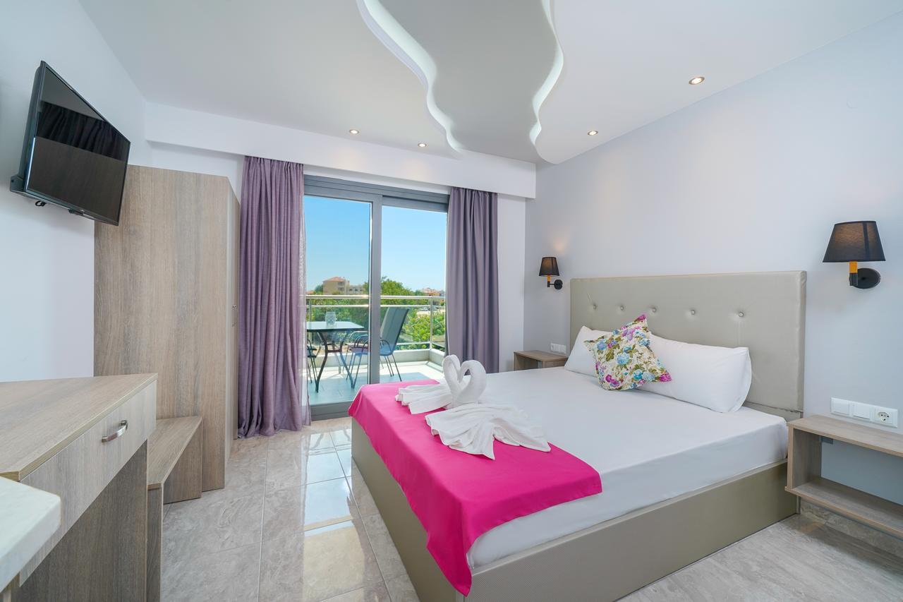Eridon Suites ลิเมนาเรีย ภายนอก รูปภาพ
